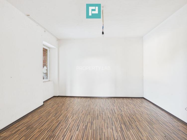 Casă 465 mp  cu posibilități multiple în Covăsânț - 9