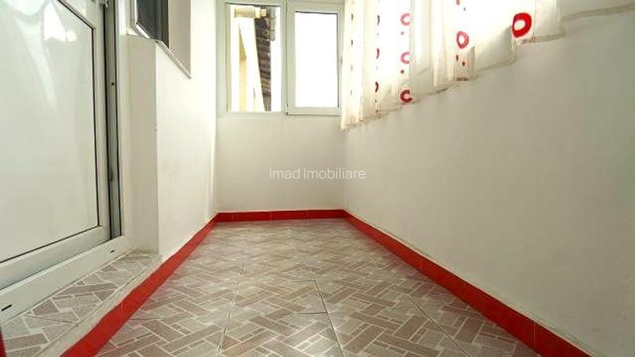 Curat, Luminos! Vanzare ap 2 camere in Targoviste - Micro 11 zona linistita. - 9