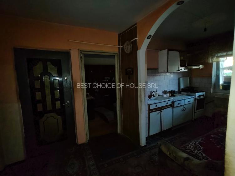 PACURARI-SCOALA I.Creanga , parter, 2d ,43 mp ,necesita renovare ,83500 euro fix - 4