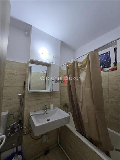 Apartament et.6/10 zona Colentina- Teiul Doamnei - 18