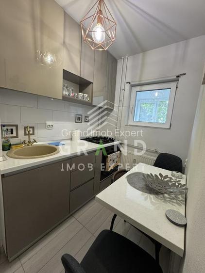 Garsonieră 30 mp | decomandată | modernă | balcon închis | P-ța Cipariu - 12