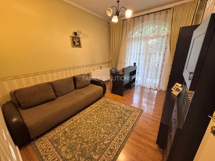 Casa deosebita sector 4 P+1+M. 6 cam.Util 418mp. Teren 1638m - 20