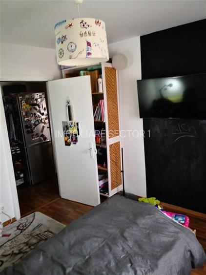 Apartament 3 camere Sos. Colentina - etaj 11/ 11 inchiriat - 8