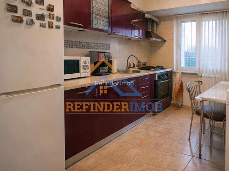 Blv Unirii 2 camere etaj intermediar pozitie foarte buna - 2