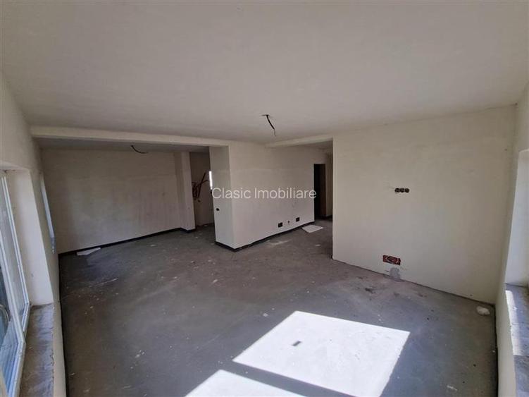 Vanzare casa tip duplex finalizata zona Unitatii Militare Floresti - 4