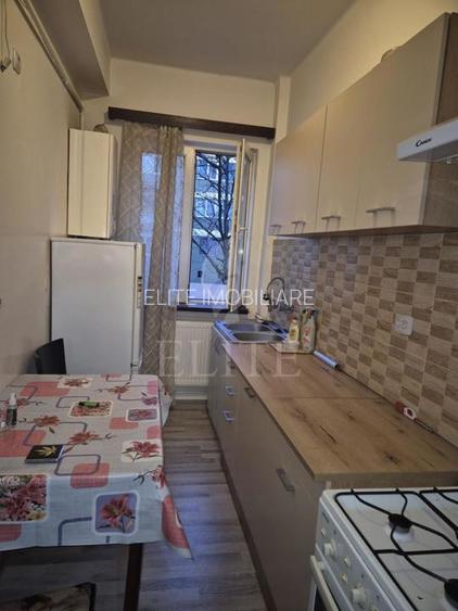 Apartament 2 camere în zona FACULTATII DE LITERE - 8