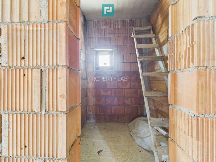 Casă la roșu  pe parter - Moșnița Veche - 16