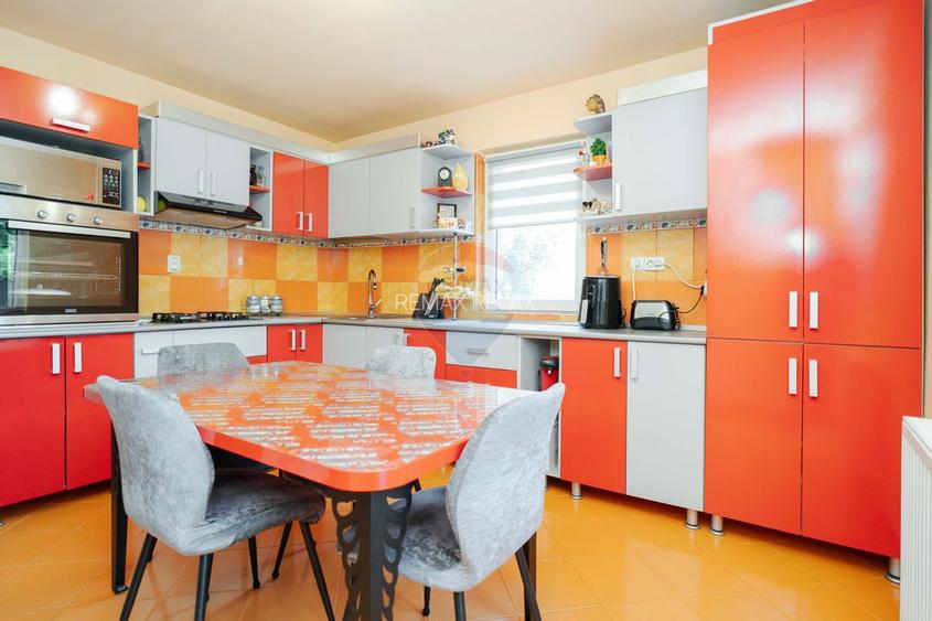 Casă / Vilă de Vânzare 200mp Teren 870mp Str. Soarelui - Valea Lupului - 8