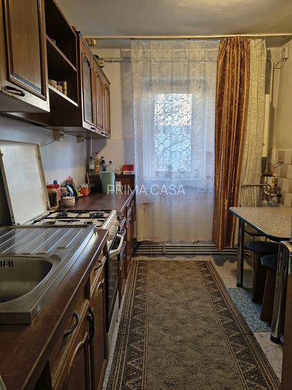 Apartament cu 2 camere ~ zona Balcescu / Piata Crang ~ etaj 1 din 4 ~ confort 1 - 6