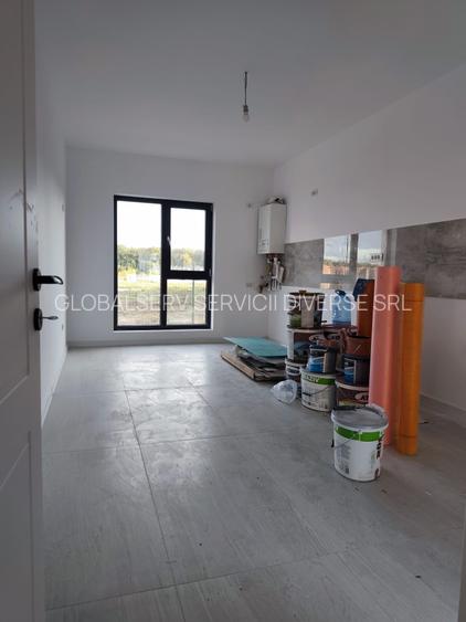 FARA COMISIOANE in Gulia casa cu 4 camere 2 bai terasa PARTER+pod placa la cheie - 25