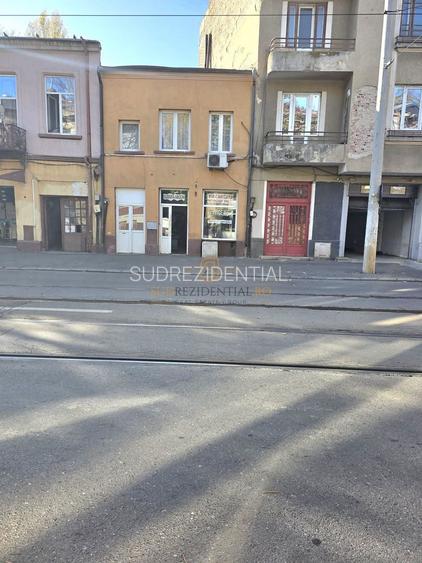 Casă de vânzare Str. 11 Iunie – lângă Parcul Carol,  Comision 0% - 8