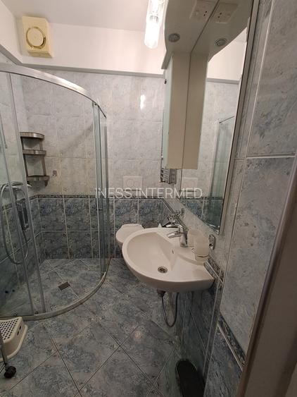 APARTAMENT 2 CAM DEOSEBIT AMENAJAT,  ROMANA, PIATA AMZEI, CALEA VICTORIEI - 9
