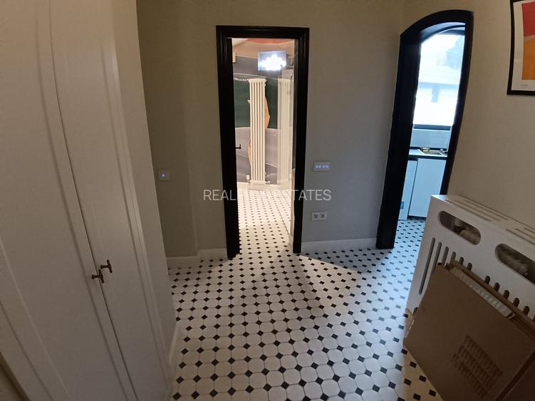 Inchiriere  2 camere Batistei - 2