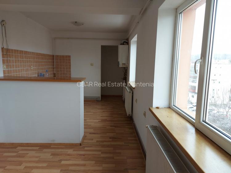 Ap 3 cam. in Gavana 3 in sup de 96 mp, 814 E/mp, an 2008 la pret 78 100 euro . - 10