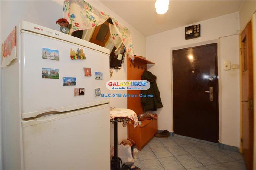 Rahova |Alexandriei | Antiaeriana | Scoala Nr. 131 | balcon - 5