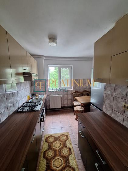 P4954 Apartament cu 3 camere, zona Dacia