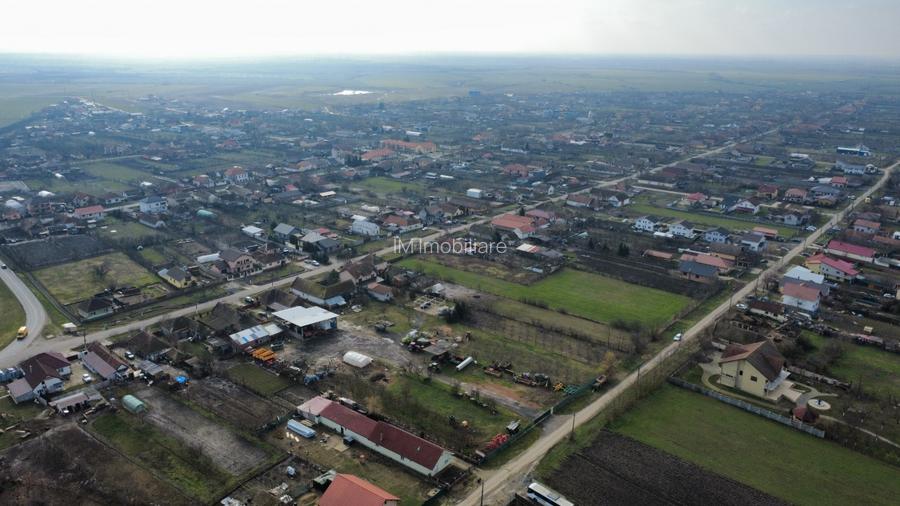 Bucovat - Vatra satului-intravilan -1095 mp- Utilitati - 4