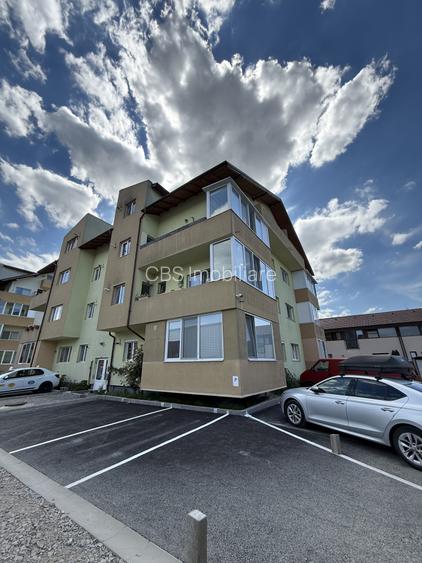 Apartament cu 3 camere semidecomandat, 1 balcon, parcare cu CF Str. Florilor - 13