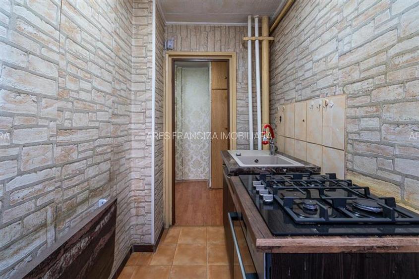 LACUL TEI - GRIGORE MOISIL,2 CAMERE,38 MP,ETAJ 1,BLOC 1975,INVESTITIE - 7