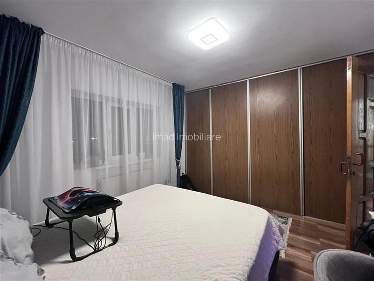 Renovat, Partial Mobilat Utilat! Vanzare apart 2 cam - Targoviste Micro 3. - 6