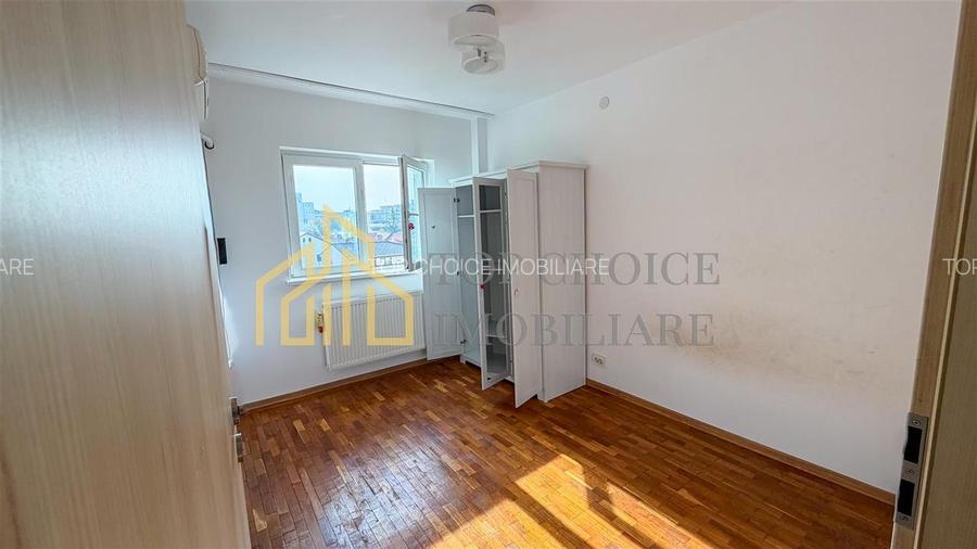 4 CAMERE DOROBANTI POLONA - BLOC 1981 - ETAJ 4 - VEDERE LINISTITA PE INTERIOR - 11