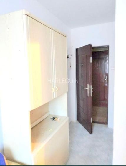 zona Dâmbovita parter, camera de camin la vânzare - 3