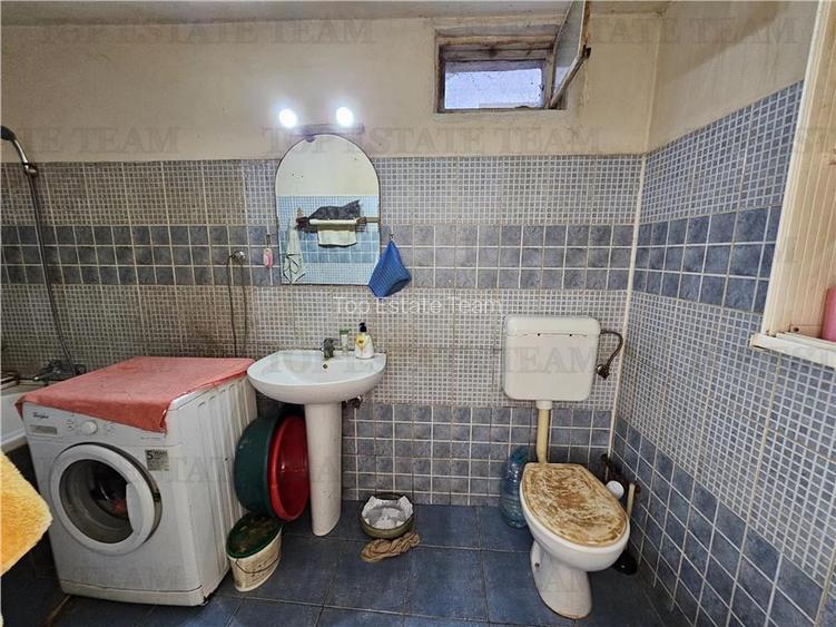 Casa la curte cu teren 646mp in Chiajna - 5