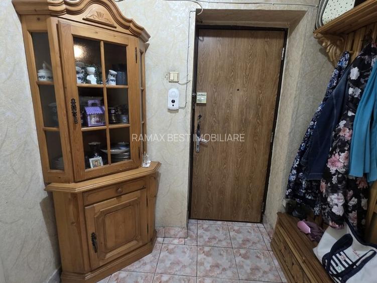 Piata Muncii, 5 minute metrou, chiar pe Basarabia, stradal, vedere spate - 18