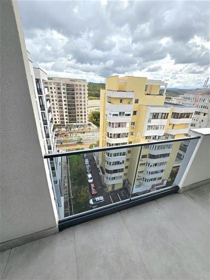 Apartament 10 min. de PALAS. Mutare imediata! - 2