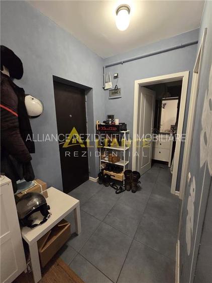 Garsoniera mobilata si utilata, parter inalt – Sos. Berceni nr. 5 - 12