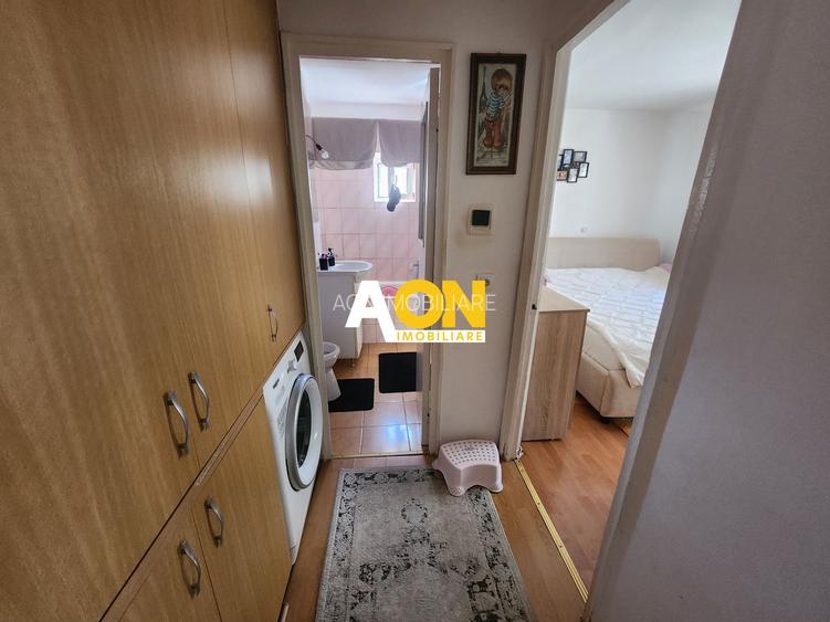 De vanzare apartament 3 camere, etaj intermediar, Cetate - 11