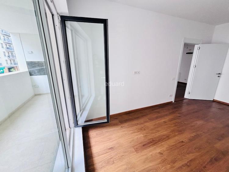 PROPRIETAR vand apartament de 2 camere, et. 1, 43 mp utili, metrou 5 min. pe jos - 2