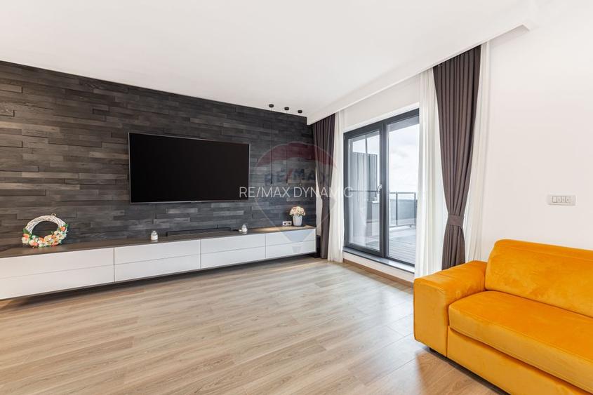 Apartament tip PENTHOUSE, 3 camere de vânzare, posibil RATE, Adora UTA - 5