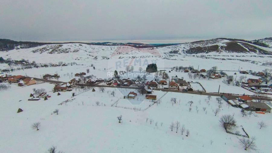 Casă cu 4 camere din cărămidă, de vânzare în zona Bratca-Damiș - 26