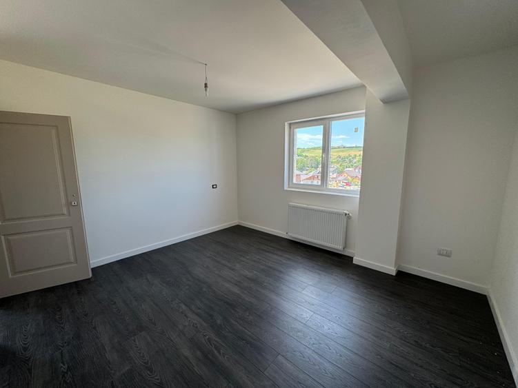 Apartament cu 3 camere Visan