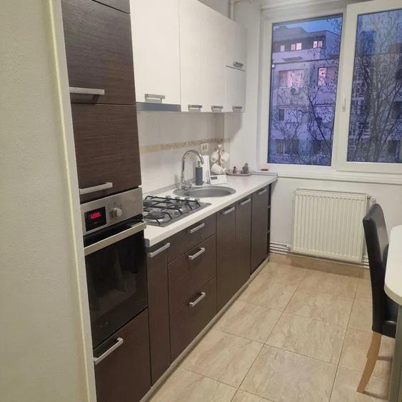 Apartament 3 camere,zona Piața Abator