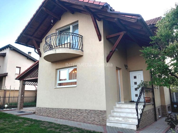 Casă Superba | CETATE Izvorului | 326 mp Teren | Curte | Terasă | Grădină - 11