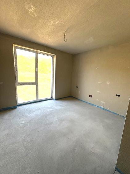 Apartament nou zona strazii Crasnei 71mp semfinisat 107000eur