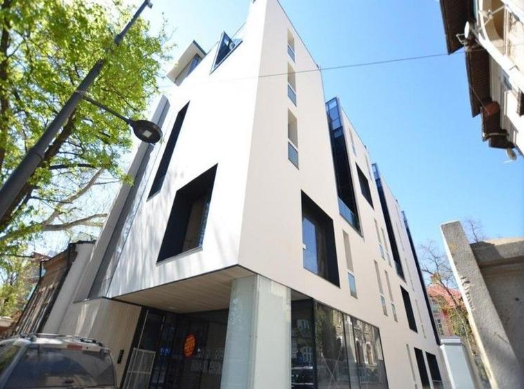 Spatiu comercial de vanzare zona Piata Romana, Bucuresti 224 mp