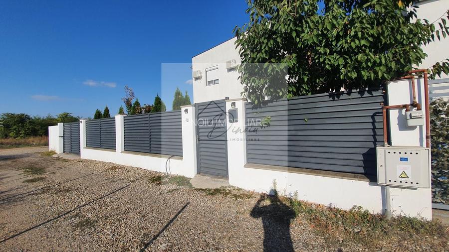 Vila PREMIUM de vanzare in Tunari - langa Biserica I COMISION 0% - 48