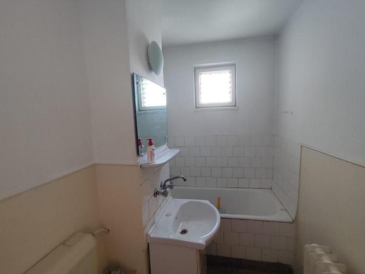 Apartament 3 camere 63 mp Republicii 8 Martie
