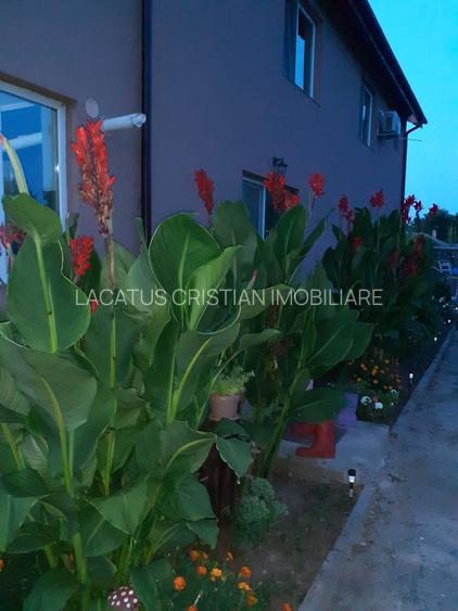 VILA UNICAT ULTRALUX P+1 +CASA CU TEREN 1412MP ZONA PALAZU MARE