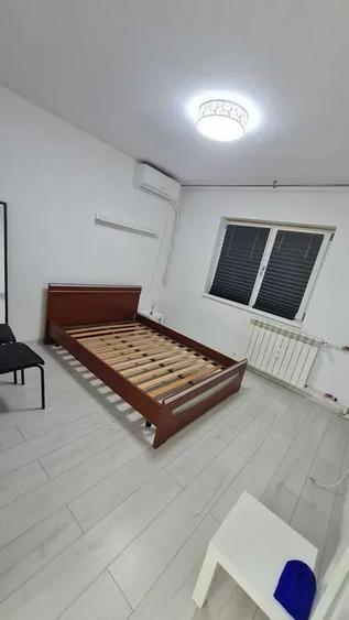 Apartament 2 camere, zona  Nord Cameliei, bloc cub.