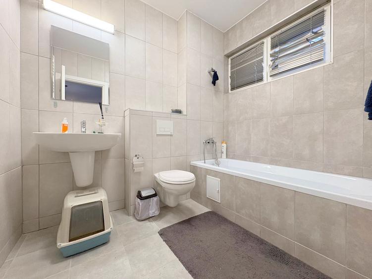 3 camere modern, terasa si gradina generoasa, zona Lipovei