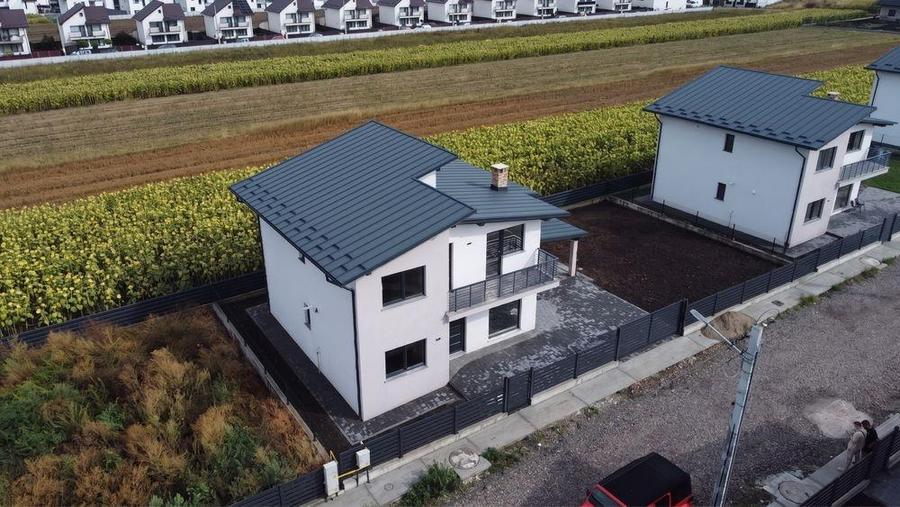 Casă de vânzare în Scheia la 4,5 km de centrul Sucevei