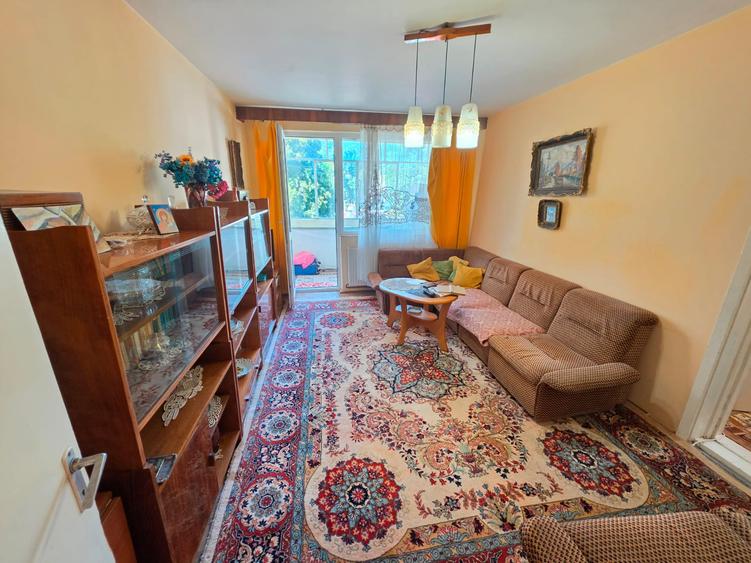 Apartament 2 camere liber la vanzare zona Astra str.Neptun etaj 1 balcon mare