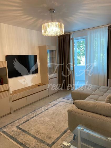Apartament 2 camere Bdul Ferdinand cu terasă generoasă si loc de parcare