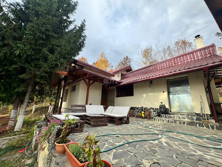Casă modernă cu priveliște panoramică – ideală pentru investiție turistică - 4