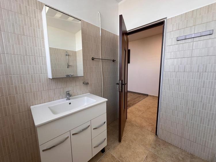 Spațiu de birouri modern, 50 mp, 2 camere, renovat recent – Prelungirea Ghencea
