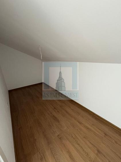 Apartament 3 camere / penthouse pe doua nivele - zona Sanpetru